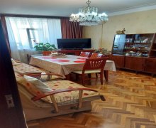 Satılır Köhnə Tikili Memar Əcəmi m., 4-cü mikrorayon, Nəsimi r.