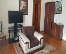 Satılır Köhnə Tikili Nizami m., Nəsimi r.