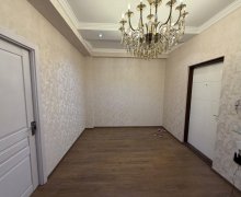 Satılır Yeni Tikili İnşaatçılar m., Yeni Yasamal qəs., Yasamal r.