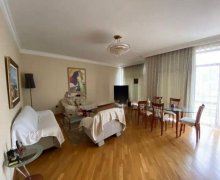 Satılır Yeni Tikili 28 May m., Nəsimi r.