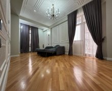 Satılır Yeni Tikili İnşaatçılar m., Yeni Yasamal qəs., Yasamal r.