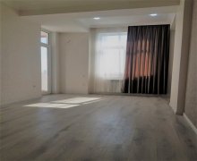 qara qarayevde satilan evler Qara Qarayev m., Nizami r.