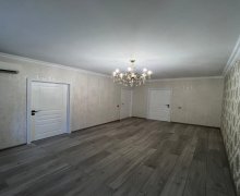 Satılır Köhnə Tikili Memar Əcəmi m., Nəsimi r.