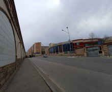 Satılır Köhnə Tikili Xalqlar dostluğu m., 8-ci kilometr, Nizami r.