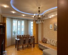 Satılır Yeni Tikili İnşaatçılar m., Yeni Yasamal qəs., Yasamal r.