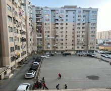 Satılır Yeni Tikili İnşaatçılar m., Yeni Yasamal qəs., Yasamal r.