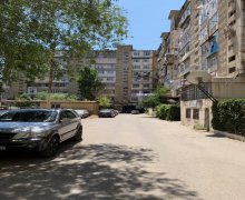 Satılır Köhnə Tikili İnşaatçılar m., Yeni Yasamal qəs., Yasamal r.