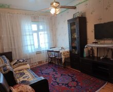 Satılır Köhnə Tikili Qaraçuxur qəs., Suraxanı r. Satılır Köhnə Tikili Qaraçuxur qəs., Suraxanı r.