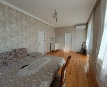 Kiraye aylıq Həyət evi/villa İnşaatçılar m., Yasamal qəs., Yasamal r.