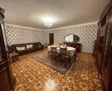 Satılır Köhnə Tikili Azadlıq m., Binəqədi r.