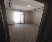 Satılır Yeni Tikili 7-ci mikrorayon, Binəqədi r.
