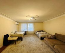 Satılır Köhnə Tikili İnşaatçılar m., Yasamal r.