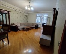 Satılır Yeni Tikili Azadlıq m., 7-ci mikrorayon, Binəqədi r.