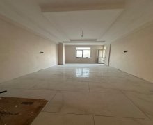 Satılır Yeni Tikili İnşaatçılar m., Yeni Yasamal qəs., Yasamal r.