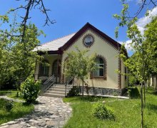 Kirayə (günlük) Həyət evi/villa Qəbələ ş. Kirayə (günlük) Həyət evi/villa Qəbələ ş.