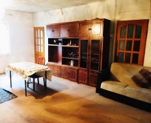 yasamalda kiraye aylıq evler 200-300 Elmlər akademiyası m., Yasamal r.