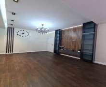 Satılır Yeni Tikili Azadlıq m., Binəqədi r.