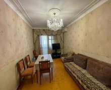 Satılır Köhnə Tikili Yeni Günəşli qəs., Suraxanı r. Satılır Köhnə Tikili Yeni Günəşli qəs., Suraxanı r.