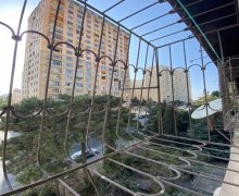 Satılır Köhnə Tikili Memar Əcəmi m., 9-cu mikrorayon, Binəqədi r.