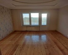 Satılır Köhnə Tikili Əhmədli m., Köhnə Günəşli qəs., Xətai r.