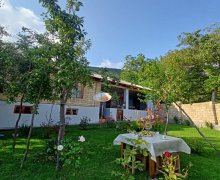 Kirayə (günlük) Həyət evi/villa Qax ş. Kirayə (günlük) Həyət evi/villa Qax ş.