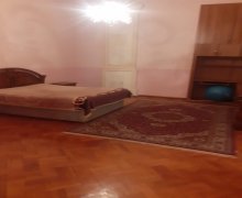iceri seherde evlerin qiymeti İçərişəhər m., Bayıl qəs., Səbail r. iceri seherde evlerin qiymeti İçərişəhər m., Bayıl qəs., Səbail r.
