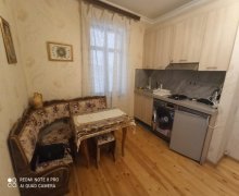 iceri seherde aylıq kiraye evler İçərişəhər m., Səbail r.