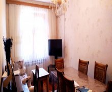 Satılır Köhnə Tikili Xalqlar dostluğu m., 8-ci kilometr, Nizami r.