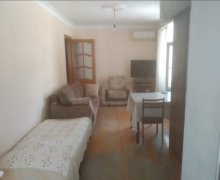 Satılır Köhnə Tikili İnşaatçılar m., Yasamal r.