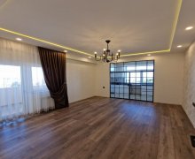 Satılır Yeni Tikili Xalqlar dostluğu m., Əhmədli, Xətai r.