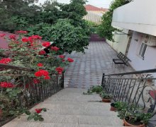 xirdalanda 2 mertebeli heyet evleri/villa Xırdalan ş.
