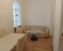 iceri seherde aylıq kiraye evler İçərişəhər m., Səbail r.