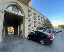 Аренда Объект м. Сахил м., Кинотеатр Низами, Сябаиль р.