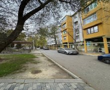 Satılır Köhnə Tikili Neftçilər m., Nizami r.