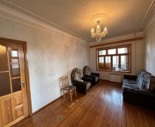 Satılır Köhnə Tikili Xalqlar dostluğu m., 8-ci kilometr, Nizami r.