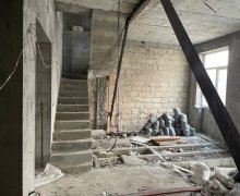 Satılır Köhnə Tikili İçərişəhər m., Səbail r. Satılır Köhnə Tikili İçərişəhər m., Səbail r.
