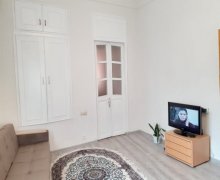 Satılır Köhnə Tikili Nizami m., Yasamal r.