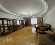 Satılır Yeni Tikili Memar Əcəmi m., 9-cu mikrorayon, Binəqədi r.