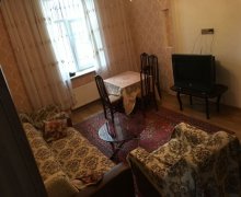 Satılır Köhnə Tikili Elmlər akademiyası m., Yasamal r.