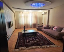 Satılır Yeni Tikili Elmlər akademiyası m., Yasamal qəs., Yasamal r.