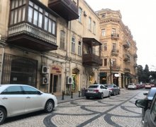 Satılır Köhnə Tikili Sahil m., Səbail r.