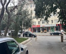 Satılır Köhnə Tikili Memar Əcəmi m., 3-cü mikrorayon, Nəsimi r.