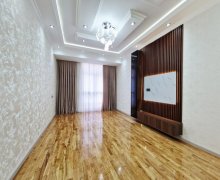 qara qarayevde satilan evler Qara Qarayev m., Nizami r.