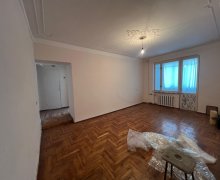 Satılır Köhnə Tikili Xətai r.