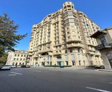 iceri seherde evlerin qiymeti İçərişəhər m., Nəsimi r.