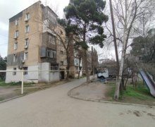 Satılır Köhnə Tikili Neftçilər m., 8-ci kilometr, Nizami r. Satılır Köhnə Tikili Neftçilər m., 8-ci kilometr, Nizami r.