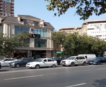 250 azn aylıq Köhnə Tikili Nərimanov r.