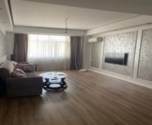 Satılır Yeni Tikili Xalqlar dostluğu m., 8-ci kilometr, Nizami r.