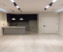 Satılır Yeni Tikili Bakıxanov qəs., Sabunçu r.