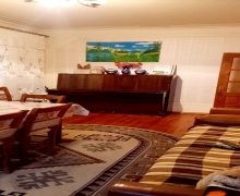 Satılır Köhnə Tikili Azadlıq m., 8-ci mikrorayon, Binəqədi r.